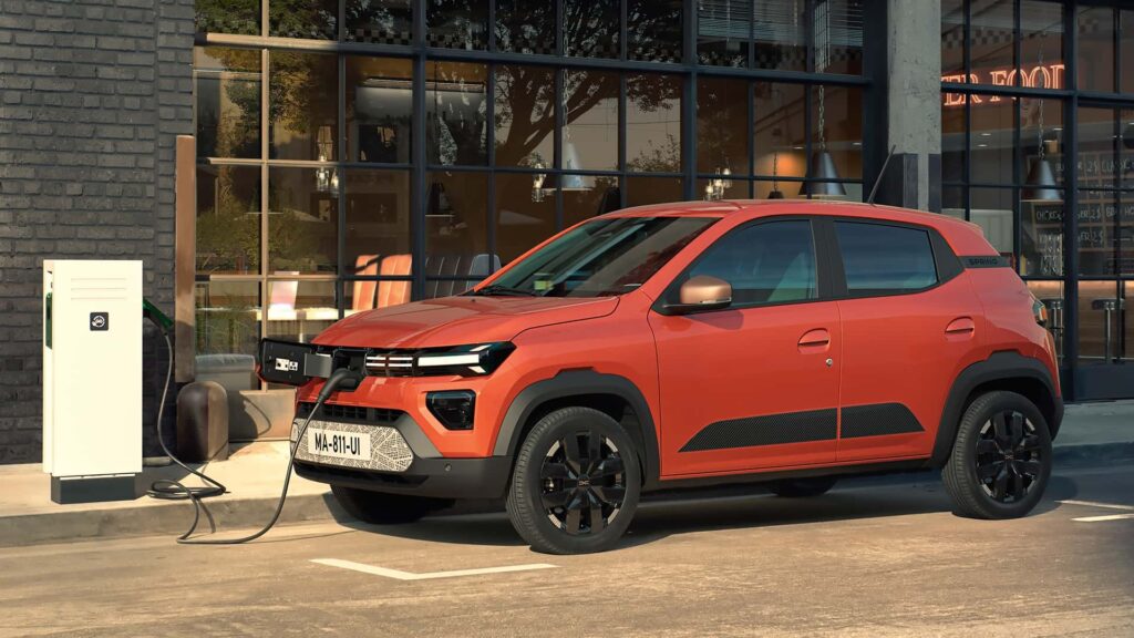 Новата Dacia Spring ще се предлага на същата достъпна цена, но е изцяло обновена
