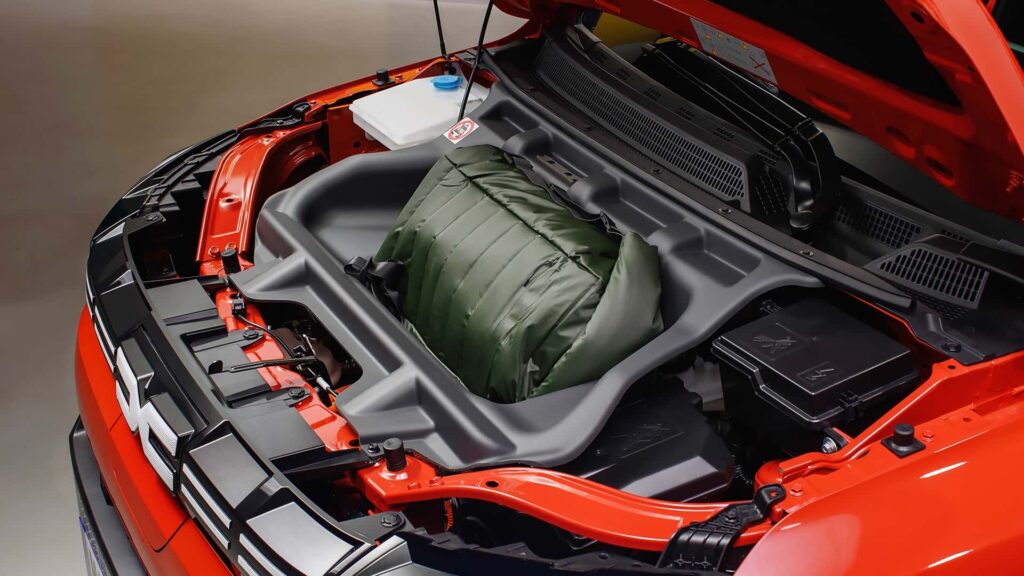 Новата Dacia Spring ще се предлага на същата достъпна цена, но е изцяло обновена