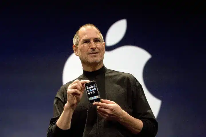 Ето какво всъщност означава буквата „i“ в iPhone