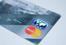Mastercard твърди, че не е виновник за цензурирането на NSFW игрите, Valve смята друго