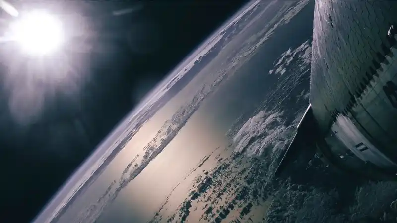Илън Мъск и SpaceX публикуваха зашеметяващи снимки на Земята, направени от космическия кораб Starship по време на неговия полет