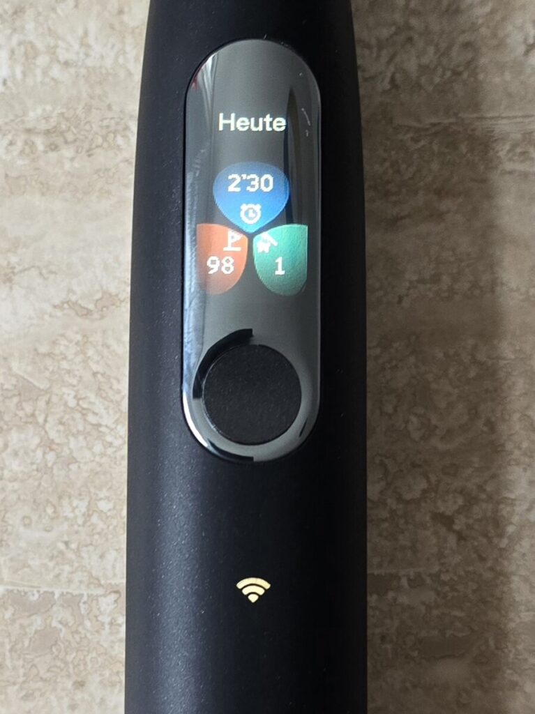 Четката за зъби Oclean X Ultra S WiFi Smart Sonic е алтернатива на Philips-Sonicare, но предлага WLAN, AI и сензорен екран