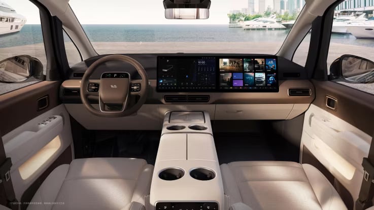 „Мегаванът“ на Li Auto осигурява три реда лукс за по-малко от 80 хил. долара