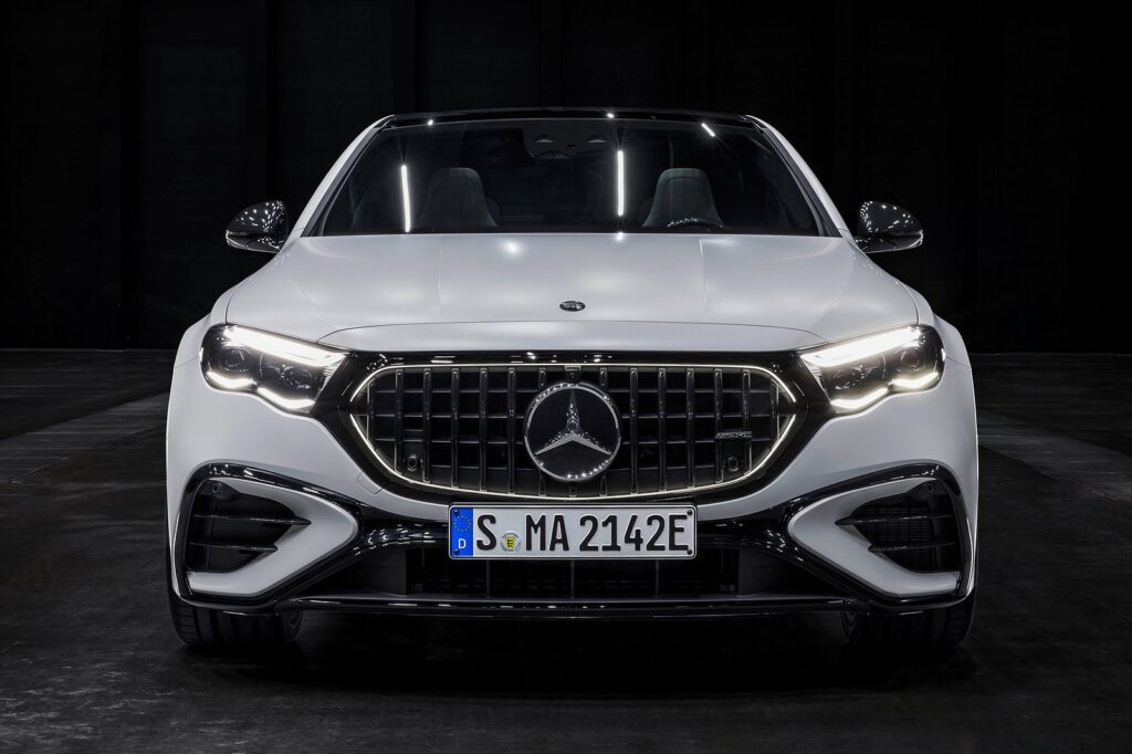 Mercedes-AMG E53 e хибрид със системна мощност от 603 к.с.