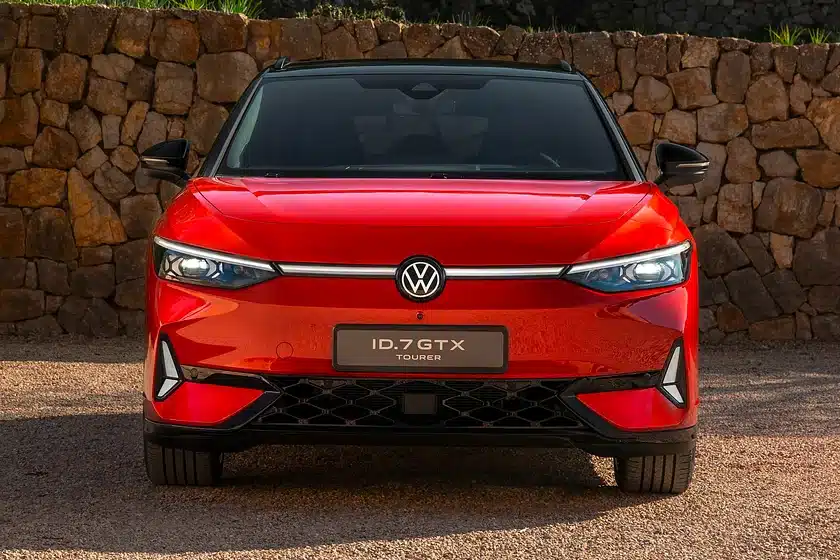 Спортната версия на ID.7 – GTX – с повече коне от Golf R