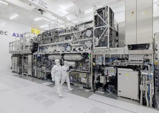 ASML възнамерява да се махне от Нидерландия. Производителят на литографски изделия се насочва към международния пазар