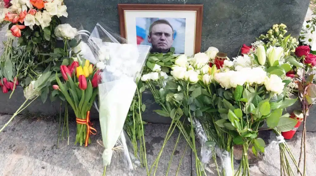 Русия е използвала технология за разпознаване на лица, за да арестува участници в погребението на Алексей Навални