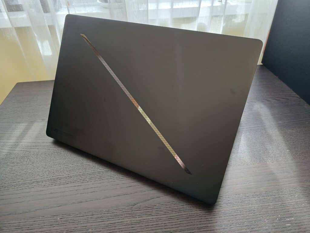 ROG Zephyrus G16 (GU605): Мощност, прецизност и елегантност