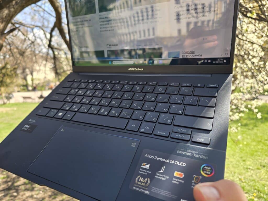 Asus Zenbook 14 OLED UX3405: на тази цена трудно ще намерите нещо по-добро