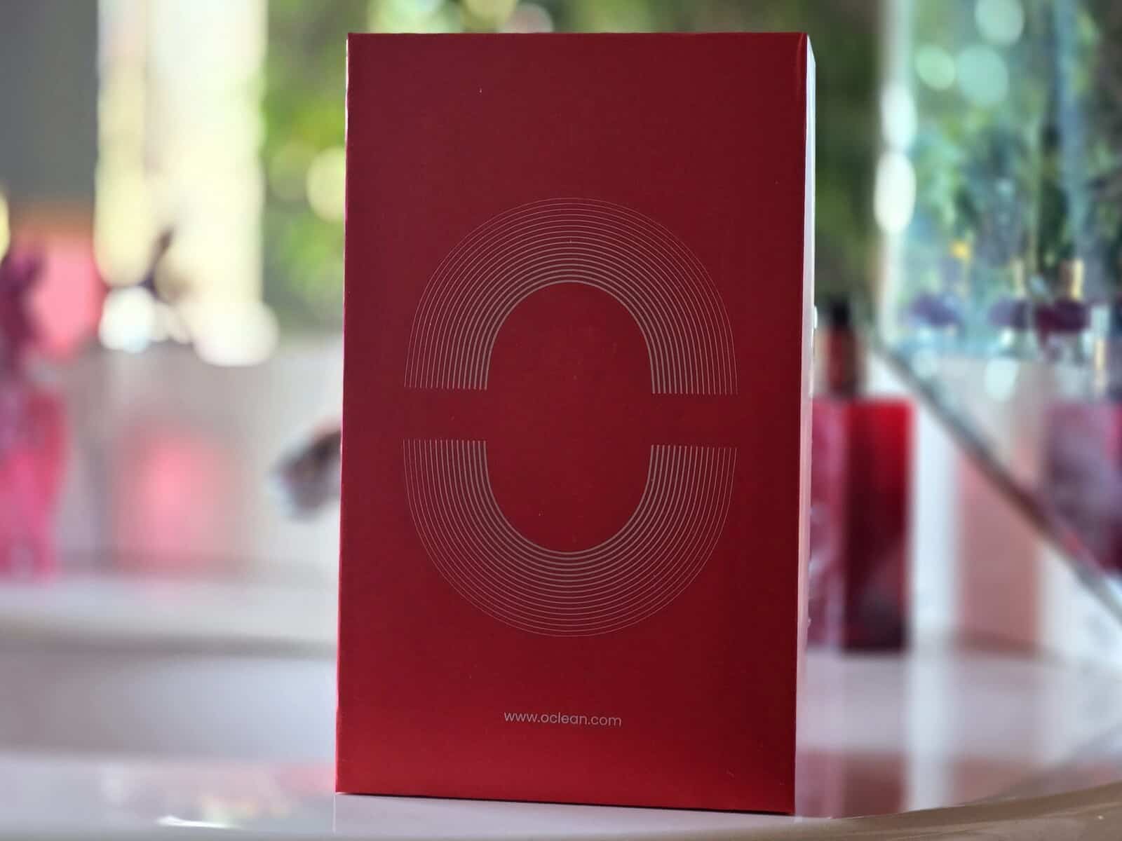 Четката за зъби Oclean X Ultra S WiFi Smart Sonic е алтернатива на Philips-Sonicare, но предлага WLAN, AI и сензорен екран