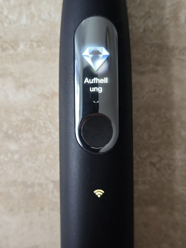 Четката за зъби Oclean X Ultra S WiFi Smart Sonic е алтернатива на Philips-Sonicare, но предлага WLAN, AI и сензорен екран