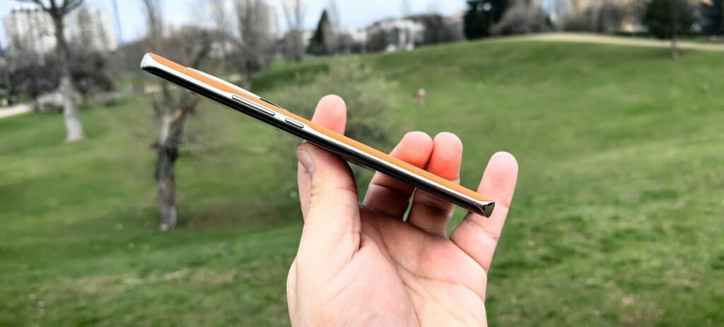 Honor Magic6 Lite залага на брилянтен екран, висока резолюция и издръжлива батерия