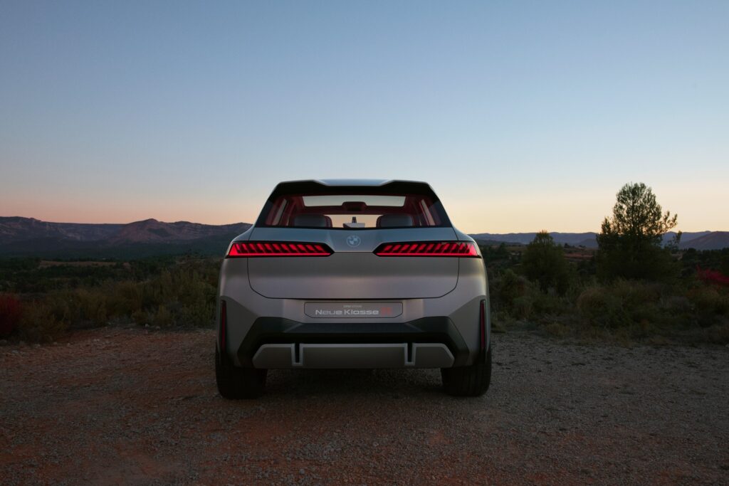 Така изглежда Neue Klasse като SAV: BMW Vision Neue Klasse X