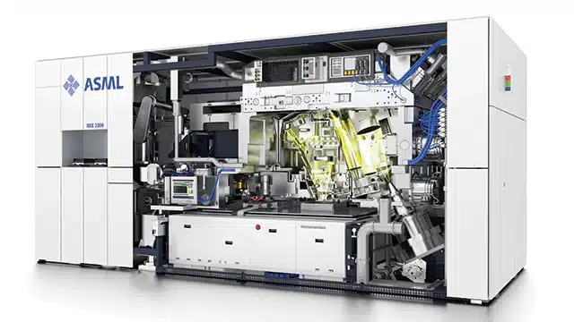 Напук на САЩ: Huawei е разбрала как да произвежда 5 nm чипове без машините на ASML