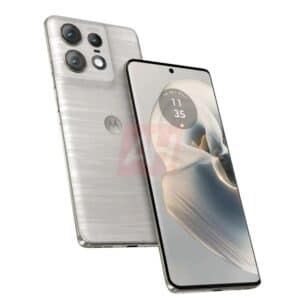 Появиха се снимки на флагманския смартфон Motorola Edge 50 Pro с кожен заден панел