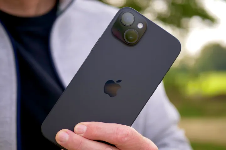 5 смартфона, които може да си купите вместо iPhone 15 Pro Max