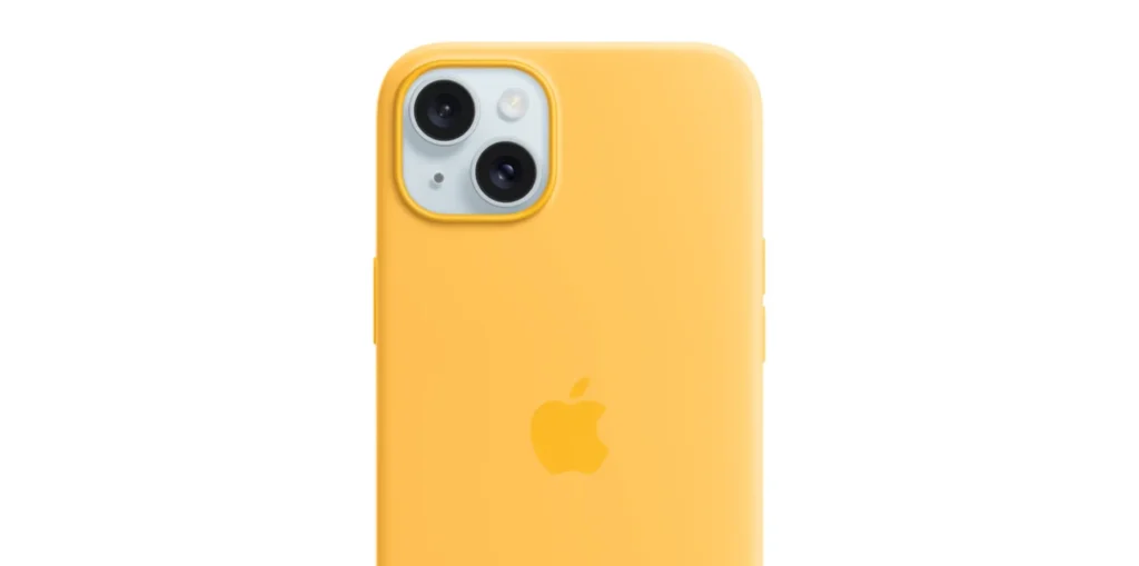 Apple тихомълком пусна нови калъфи за iPhone 15, но от спорния материал FineWoven няма и следа