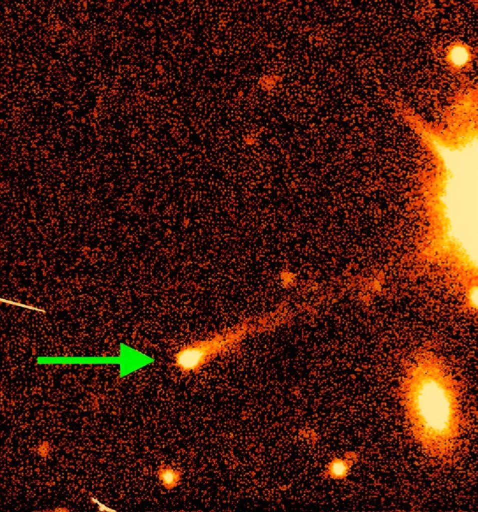 Доброволци от NASA откриха 15 редки „активни астероида“