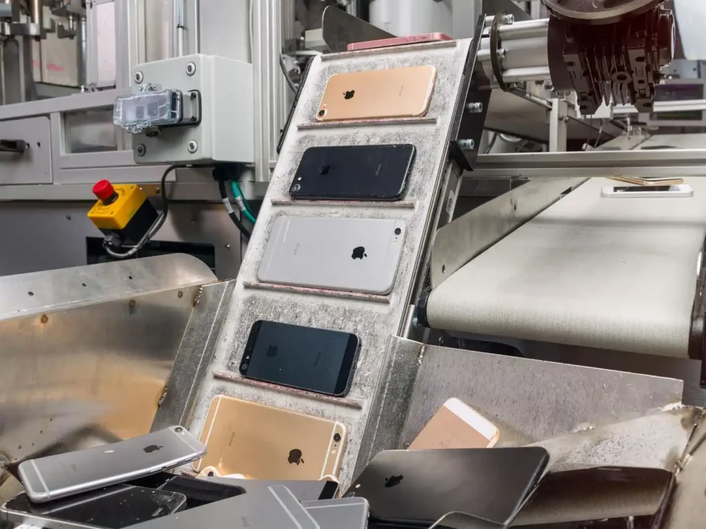 Apple е дала почти 100 хил. iPhone за утилизация, a те „изплуваха“ на пазара за втора употреба в Китай
