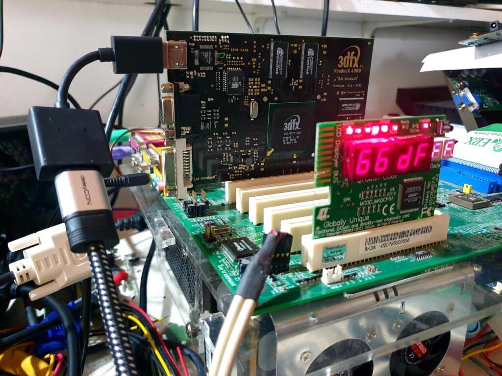 Ентусиаст създаде съвременен вариант на графичната карта 3Dfx VoodooX с 24-годишен GPU и HDMI порт