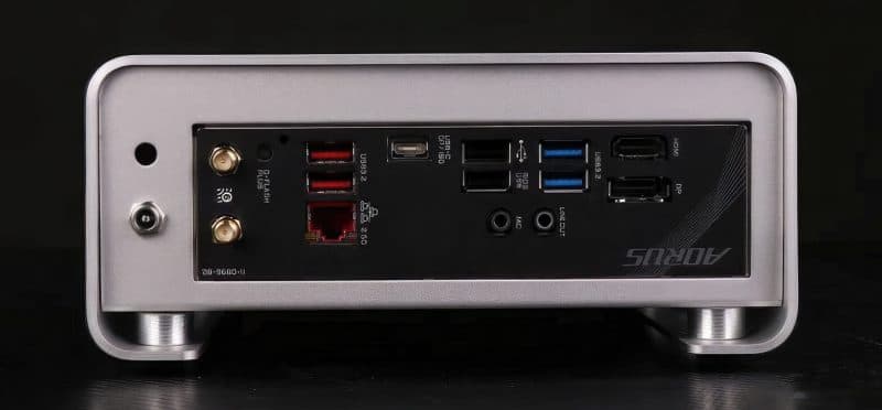 Gigabyte представи мини-компютъра Metal Gear Plus ITX, който е базиран на настолните процесори AMD Ryzen 8000G