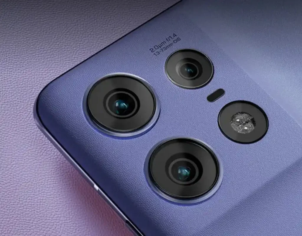 Motorola представи смартфона Edge 50 Pro за 3 със Snapdragon 7 Gen 3, усъвършенствани камери и 125W зареждане