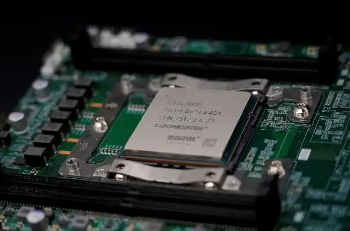 Intel и AMD вече са ненужни: китайската Loongson пусна 10 000 процесора за местните училища