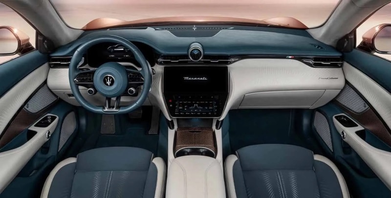 Maserati представи луксозния кабриолет GranCabrio Folgore с 3 електромотора и ускорение от 0 до 100 за 2,8 секунди