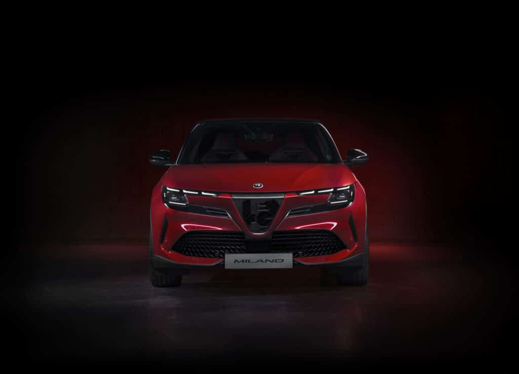 Всичко, което трябва да знаете за MILANO – първият електромобил на Alfa Romeo