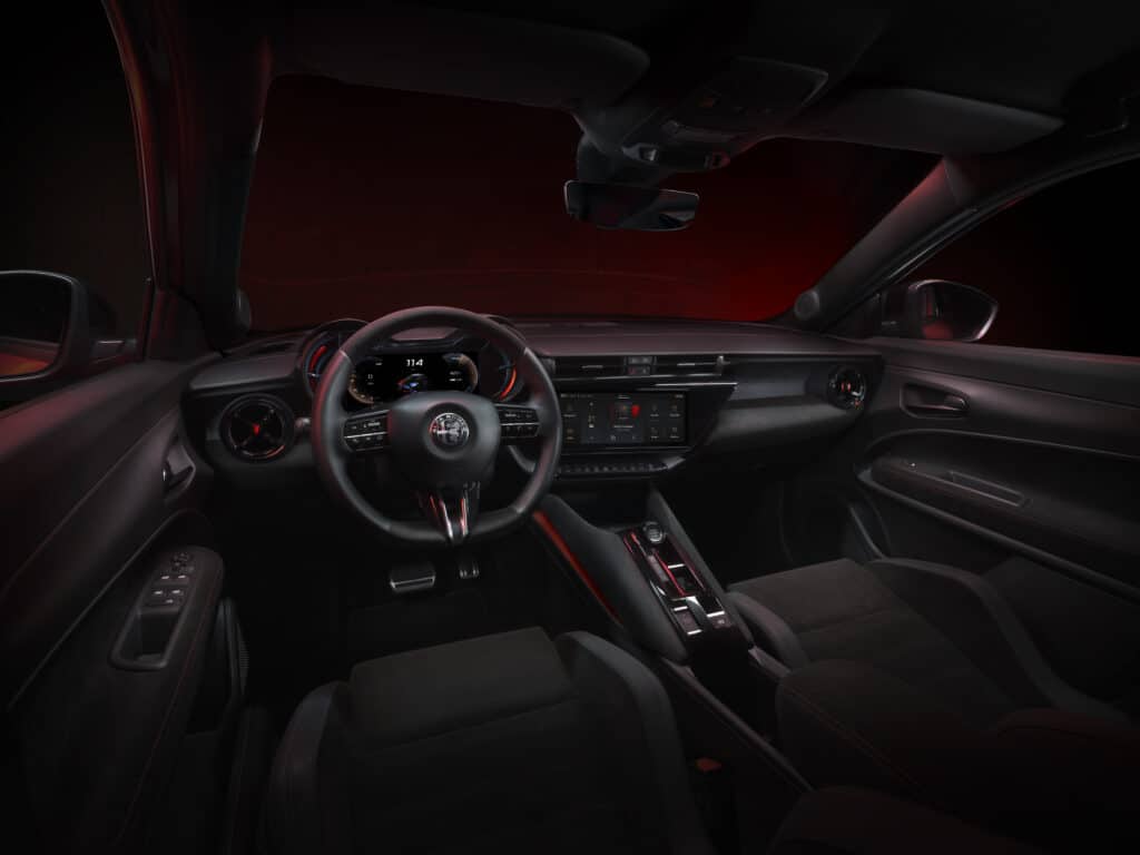 Всичко, което трябва да знаете за MILANO – първият електромобил на Alfa Romeo