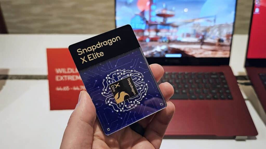 Изтекли рендери на първия компютър с процесор Snapdragon X Elite показват секси лаптоп на Lenovo