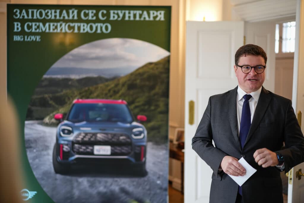 Шофирахме новото MINI Countryman