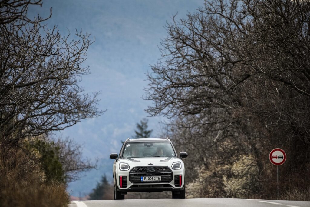 Шофирахме новото MINI Countryman