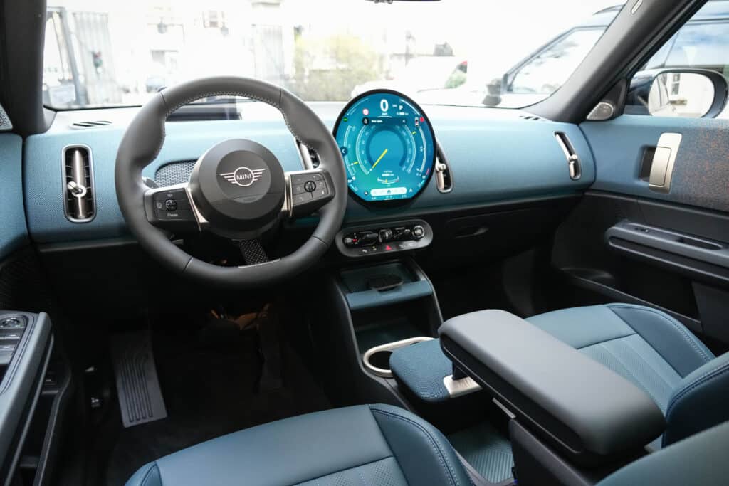 Шофирахме новото MINI Countryman