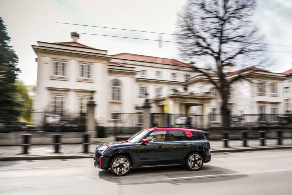 Шофирахме новото MINI Countryman