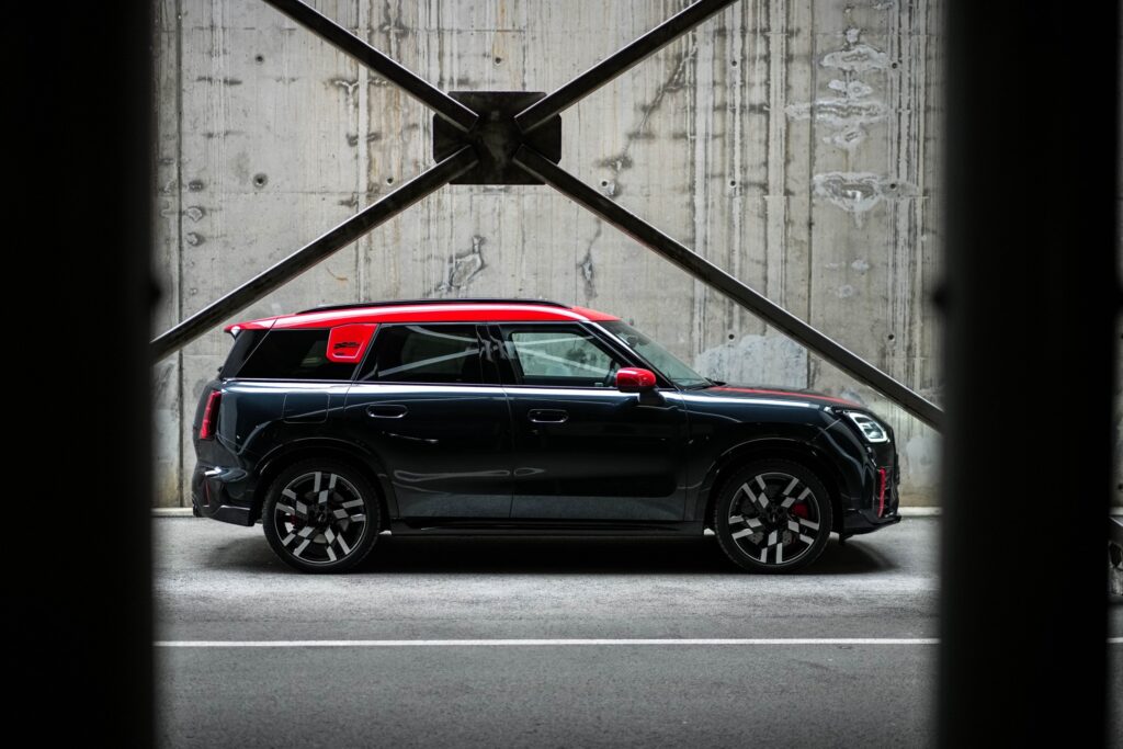 Шофирахме новото MINI Countryman
