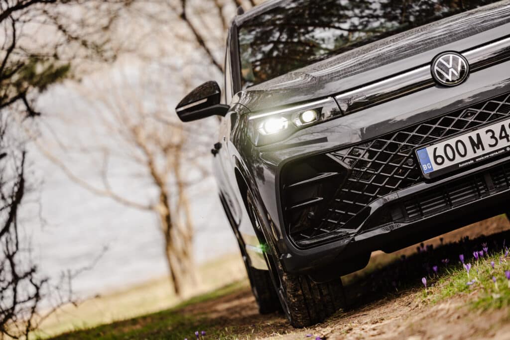 Новият Tiguan е в България, добавяйки функции и удобства от премиум класа в бестселъра на  Volkswagen