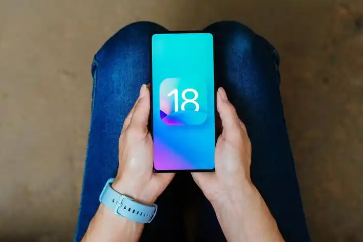 Представители на британската преса заявиха, че нововъведенията в iOS на Apple ще ги оставят без средства за съществуване