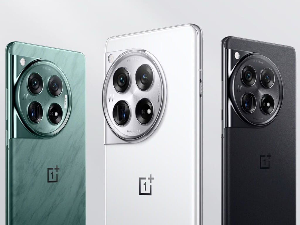 OnePlus 12 в ледено бял цвят може скоро да се появи по целия свят