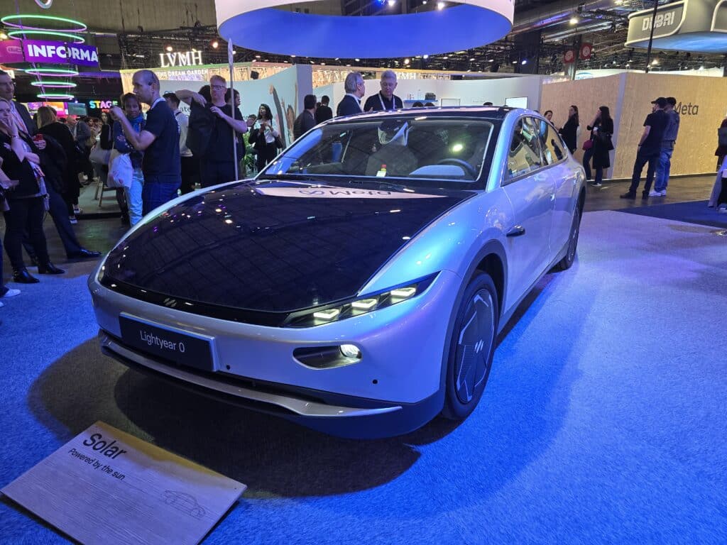 Електромобил със соларен панел? Lightyear дефилира на VivaTech 2024