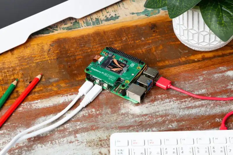 Raspberry Pi представи M.2 Hat+, удобна платка за свързване на NVMe дискове