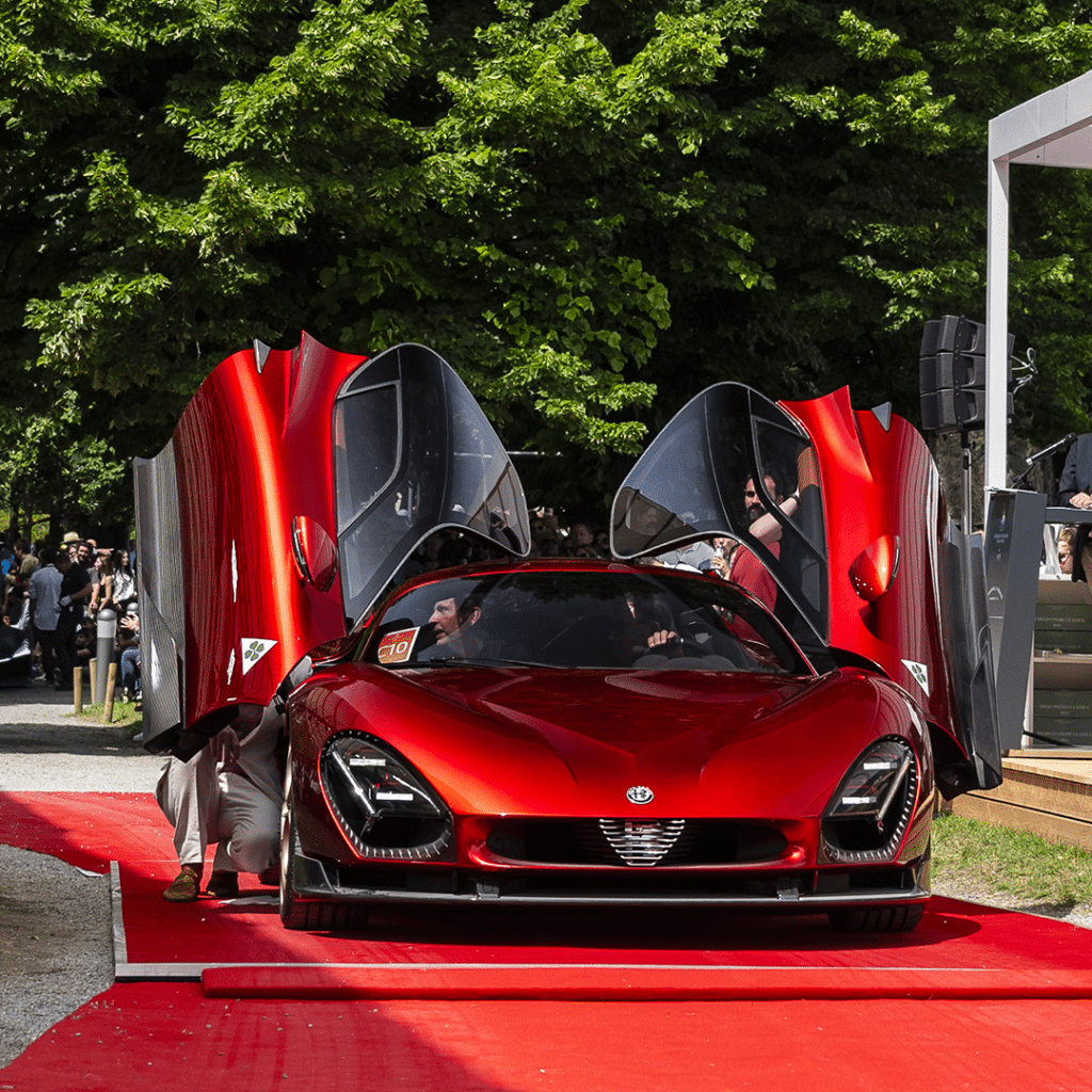Alfa Romeo 33 Stradale триумфира на “Concorso di Eleganza di Villa d’Este” (снимки)