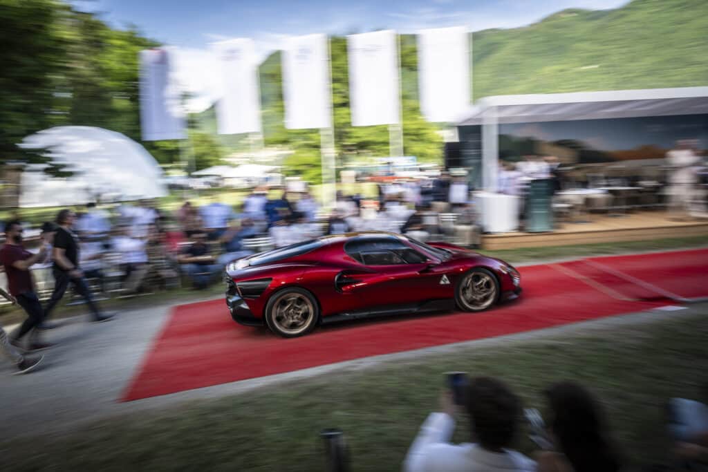 Alfa Romeo 33 Stradale триумфира на “Concorso di Eleganza di Villa d’Este” (снимки)