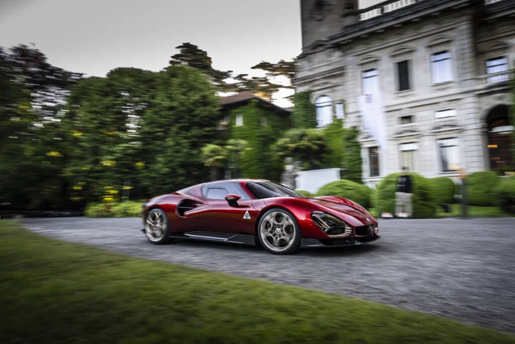 Alfa Romeo 33 Stradale триумфира на “Concorso di Eleganza di Villa d’Este” (снимки)