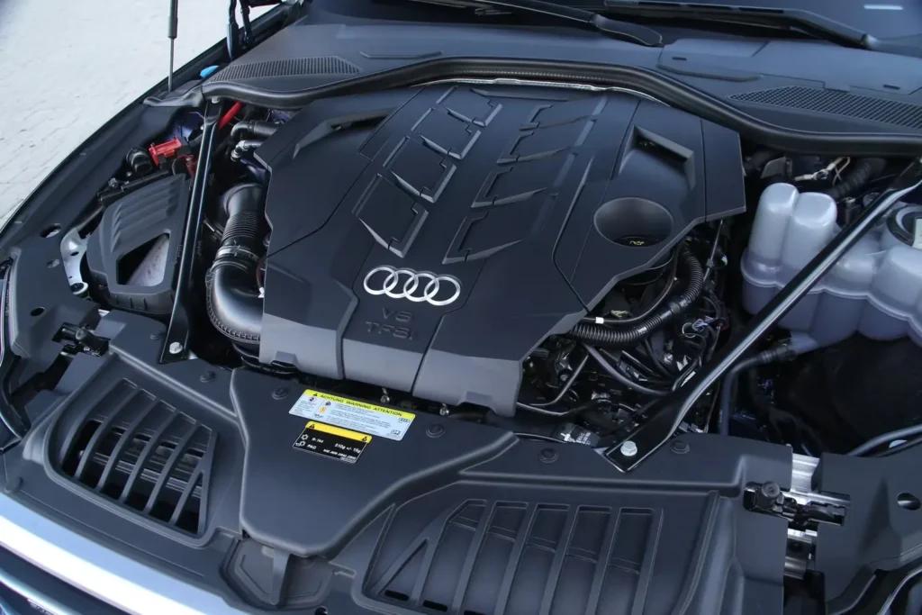 Audi А8 D5 преди фейслифта. Къде му е силата, как стои спрямо конкурентите?