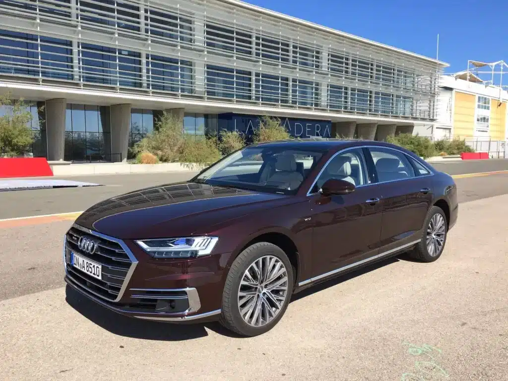 Audi А8 D5 преди фейслифта. Къде му е силата, как стои спрямо конкурентите?