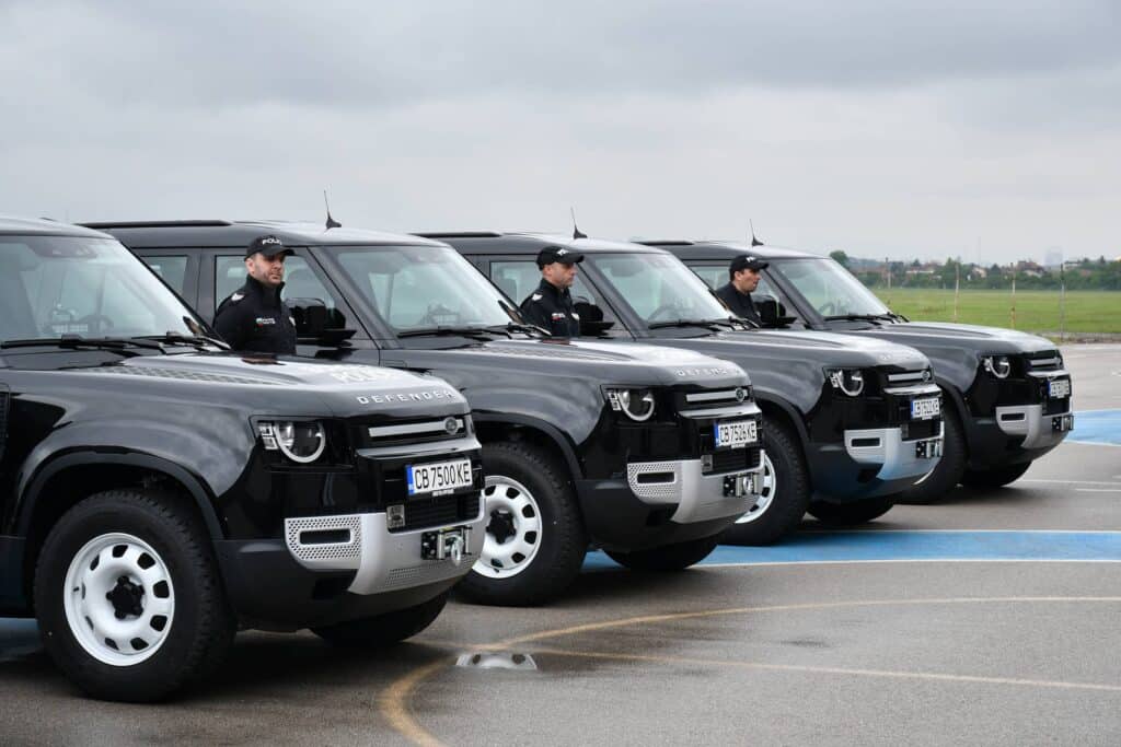 160 нови Defender-a ще помагат за опазването на българските граници