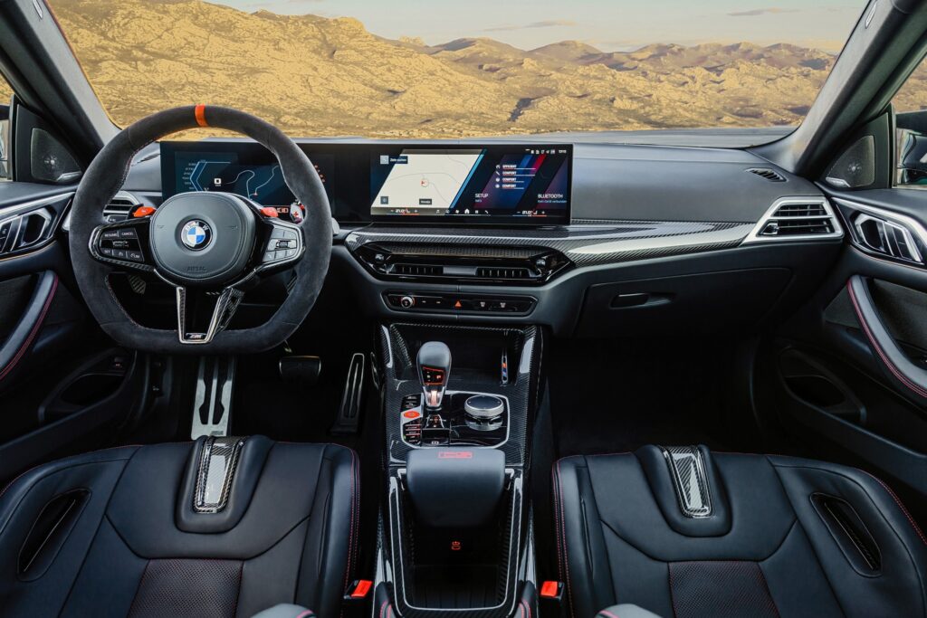 Новото BMW M4 CS – уверена динамика във всяка ситуация