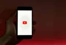 Потребителите на YouTube ще могат да добавят бележки към видеоклиповете