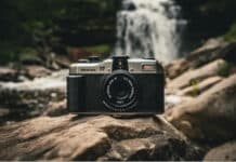 Представиха полуформатния филмов фотоапарат Pentax 17 в ретро стил за $500